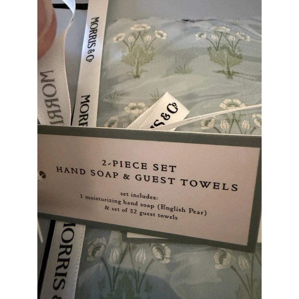 Morris & Co. 2-piece Set Hand Soap and Guest Towels